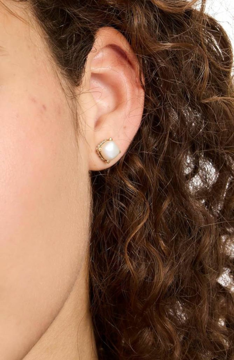 Kate Spade New York Cream & Gold 8mm Square Stud Earrings - Little Luxuries Collection